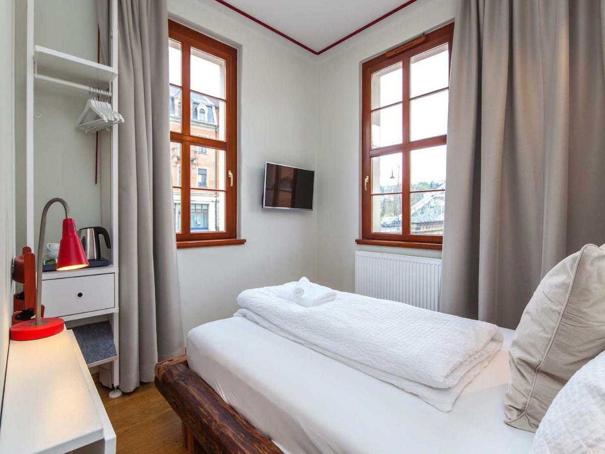 Bed And Breakfast Am Schillerplatz Dresden Bilik gambar